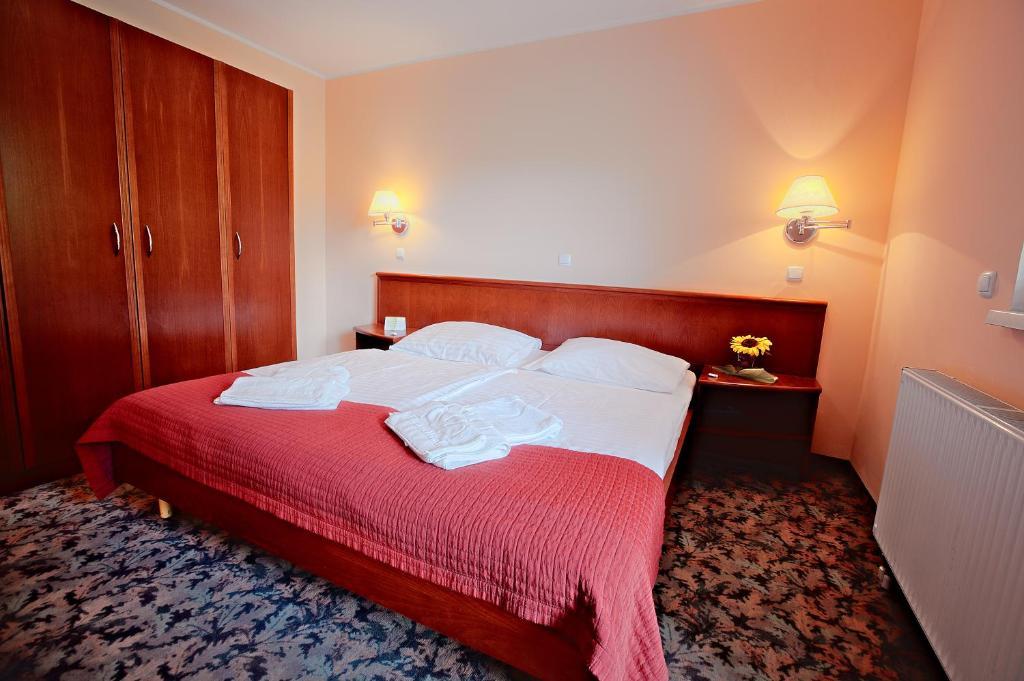 Terme Olimia - Aparthotel Rosa Podčetrtek Extérieur photo